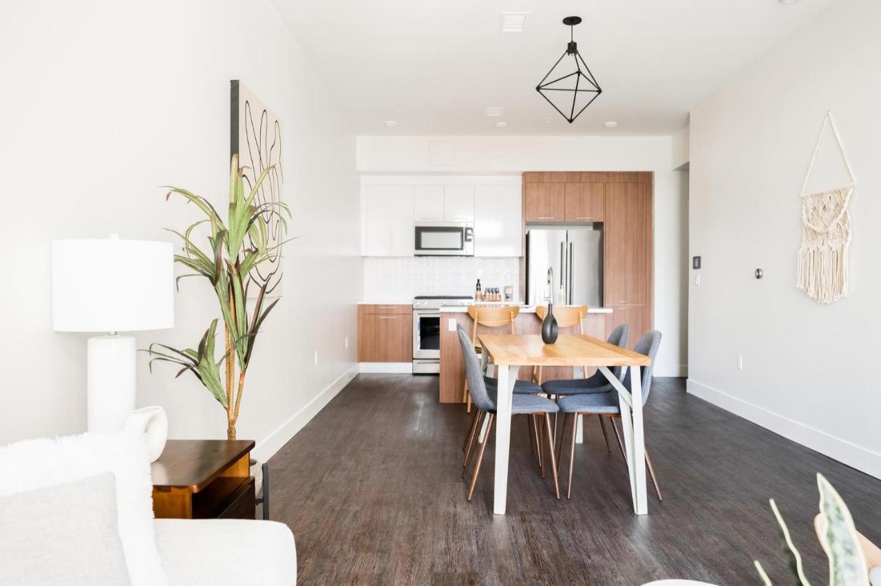Skyline Blue Modern Loft - Zuni Lofts Holiday home